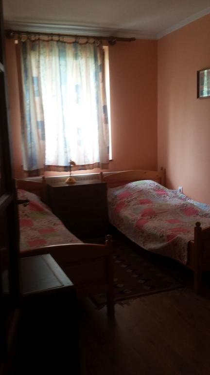 Cserkei Nyaralo Cserkeszőlő Esterno foto